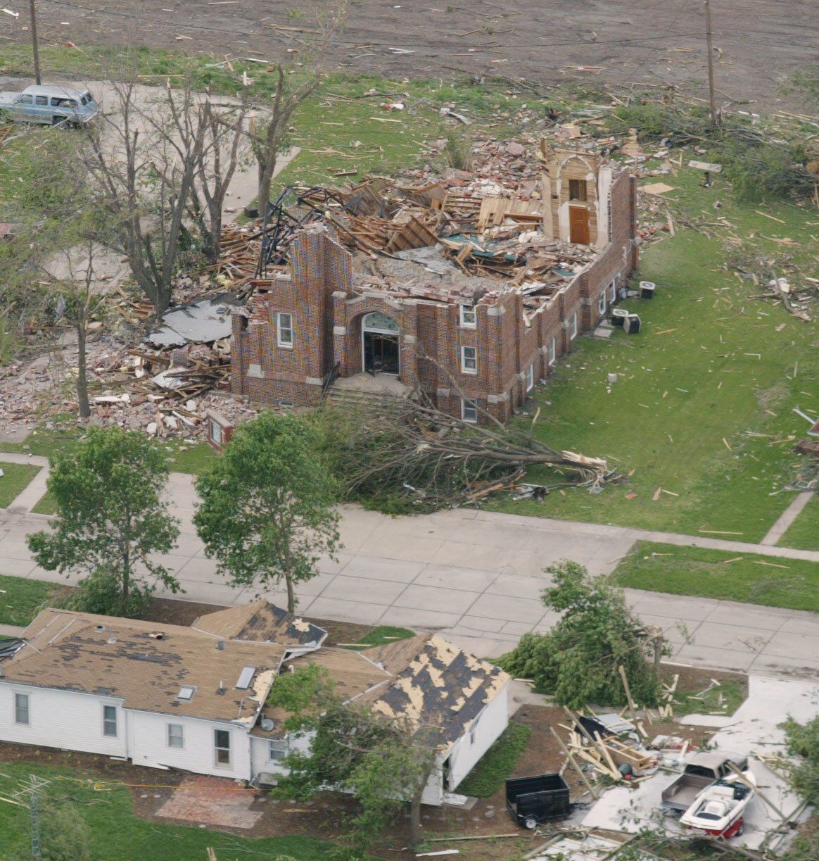 JRB-TORNADO